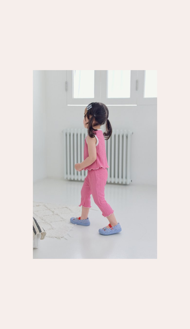 Kikimora - Korean Children Fashion - #fashionkids - Embossed Bootcut Pants - 8