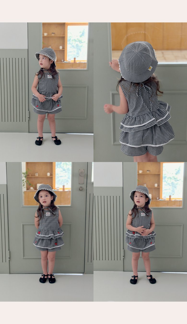 Kikimora - Korean Children Fashion - #kidsshorts - Strawberry Check Shorts - 9