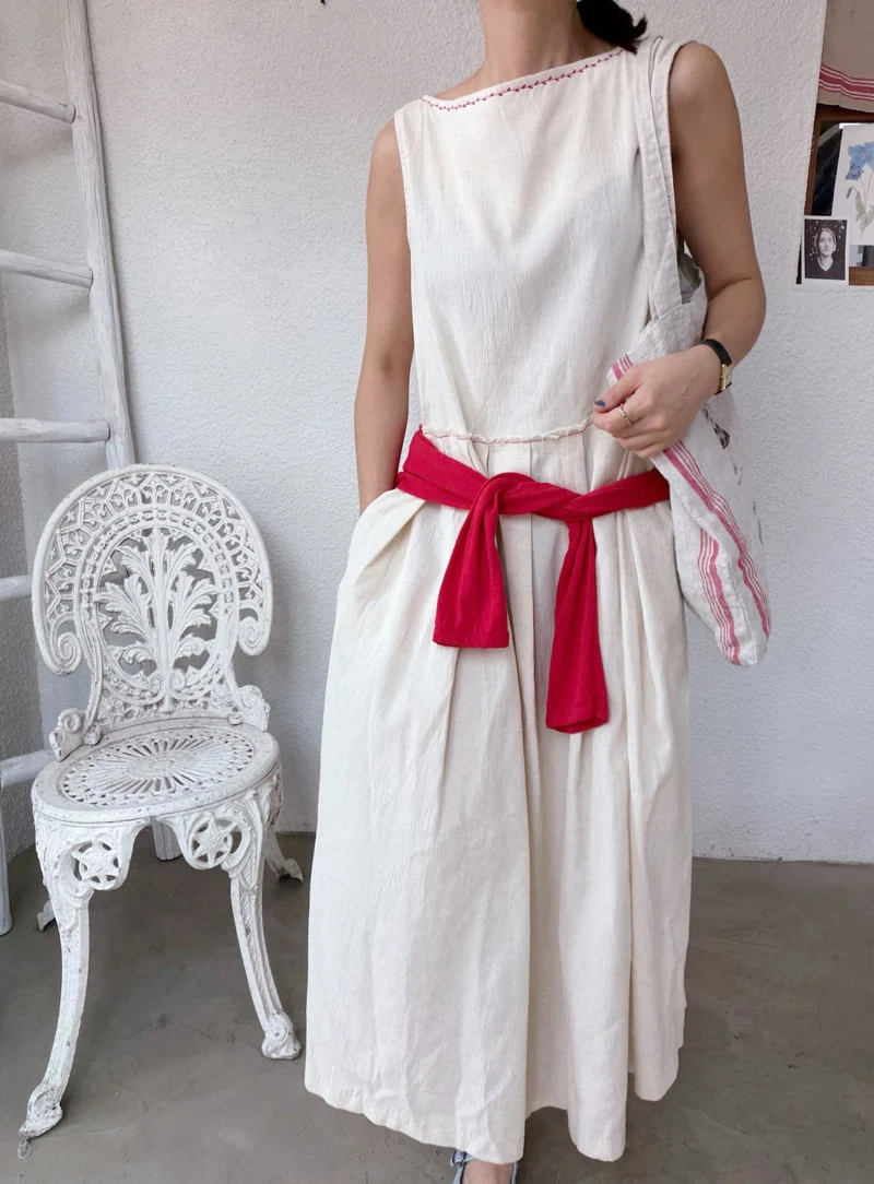 Lagrass - Korean Women Fashion - #momslook - Leaf One-piece - 2