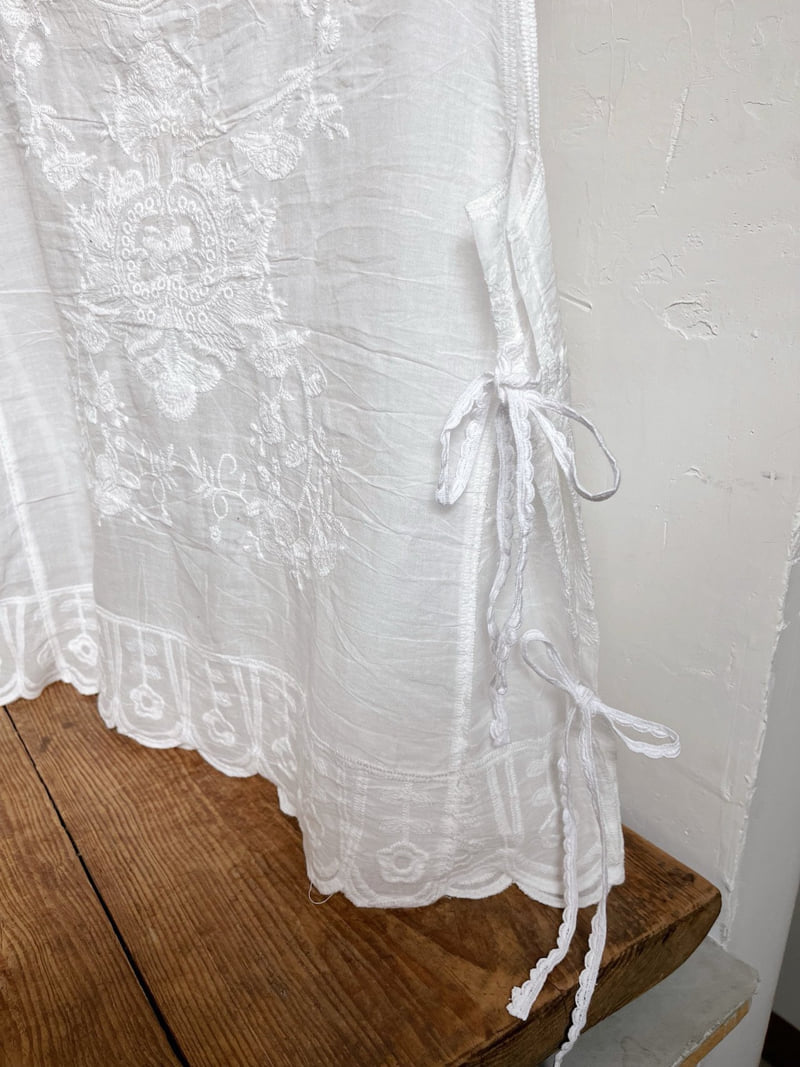 Lagrass - Korean Women Fashion - #momslook - Pleat Blouse - 10