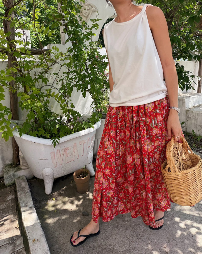 Lagrass - Korean Women Fashion - #momslook - Twist Sleeveless Top - 7