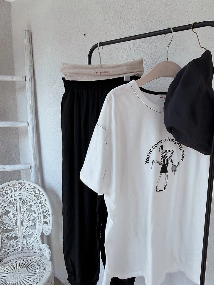 Lagrass - Korean Women Fashion - #romanticstyle - Long Way Tee