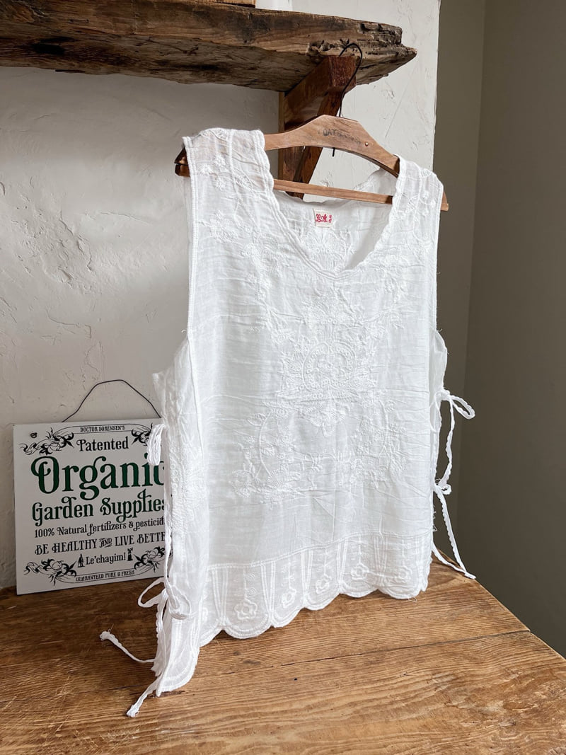 Lagrass - Korean Women Fashion - #momslook - Pleat Blouse - 4