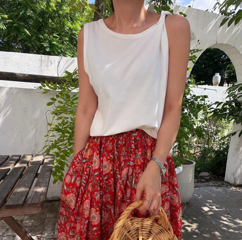 Lagrass - Korean Women Fashion - #womensfashion - Twist Sleeveless Top