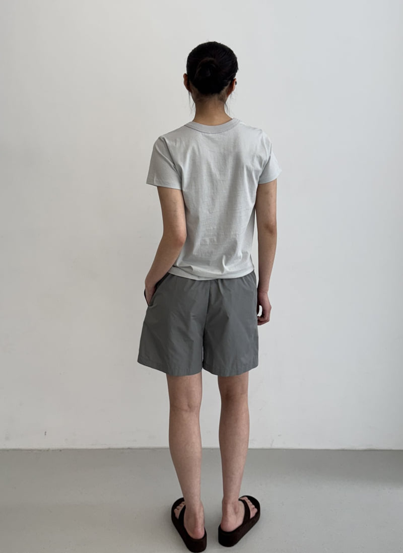 Le Etoile - Korean Women Fashion - #momslook - Slim Short-Sleeve Tee - 9