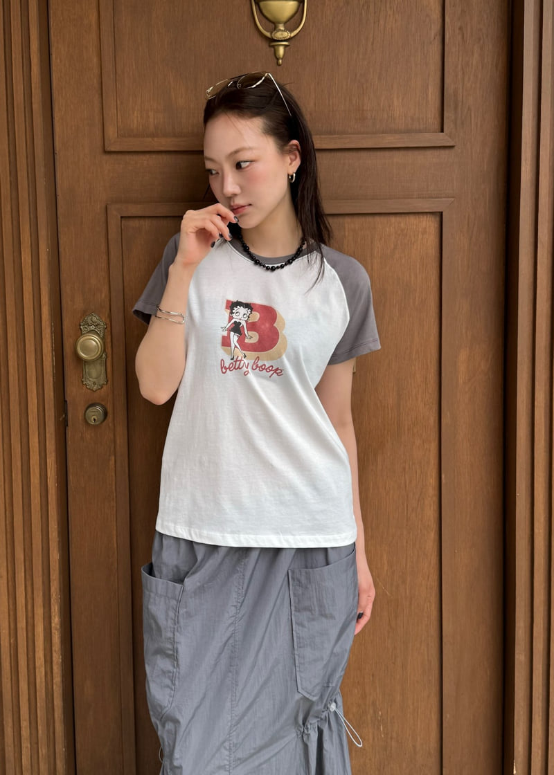 Le Etoile - Korean Women Fashion - #momslook - Betina Graphic Tee - 5