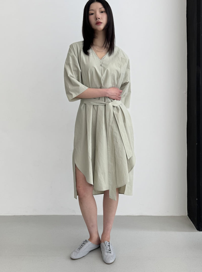 Le Etoile - Korean Women Fashion - #pursuepretty - V-Neck One-piece - 5