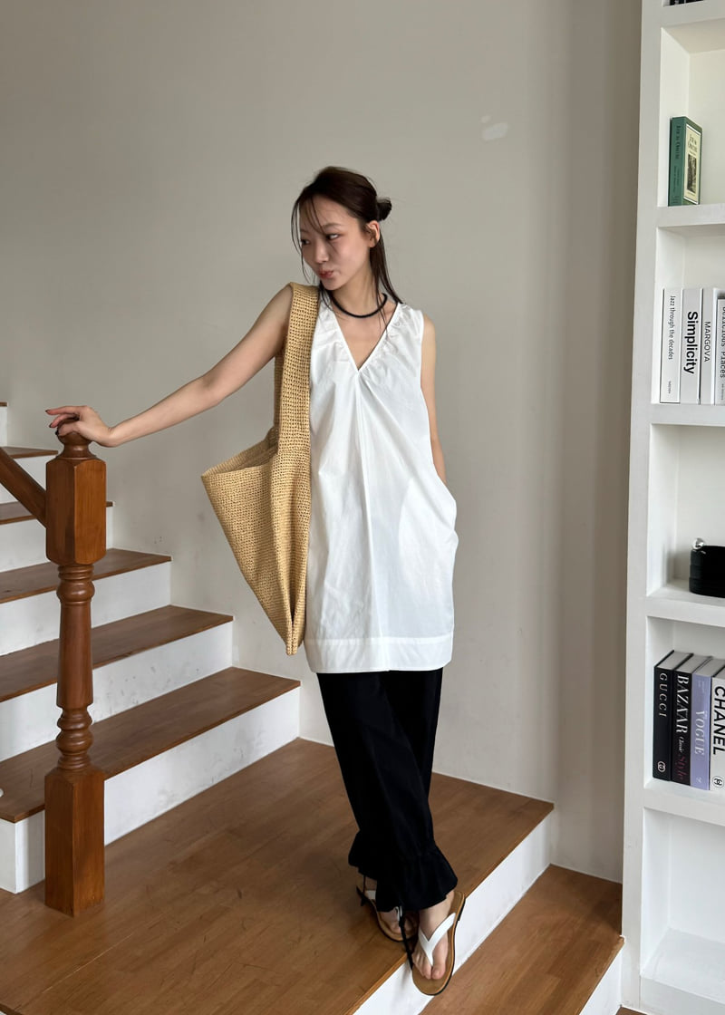 Le Etoile - Korean Women Fashion - #pursuepretty - V-Neck Sleeveless Dress - 9
