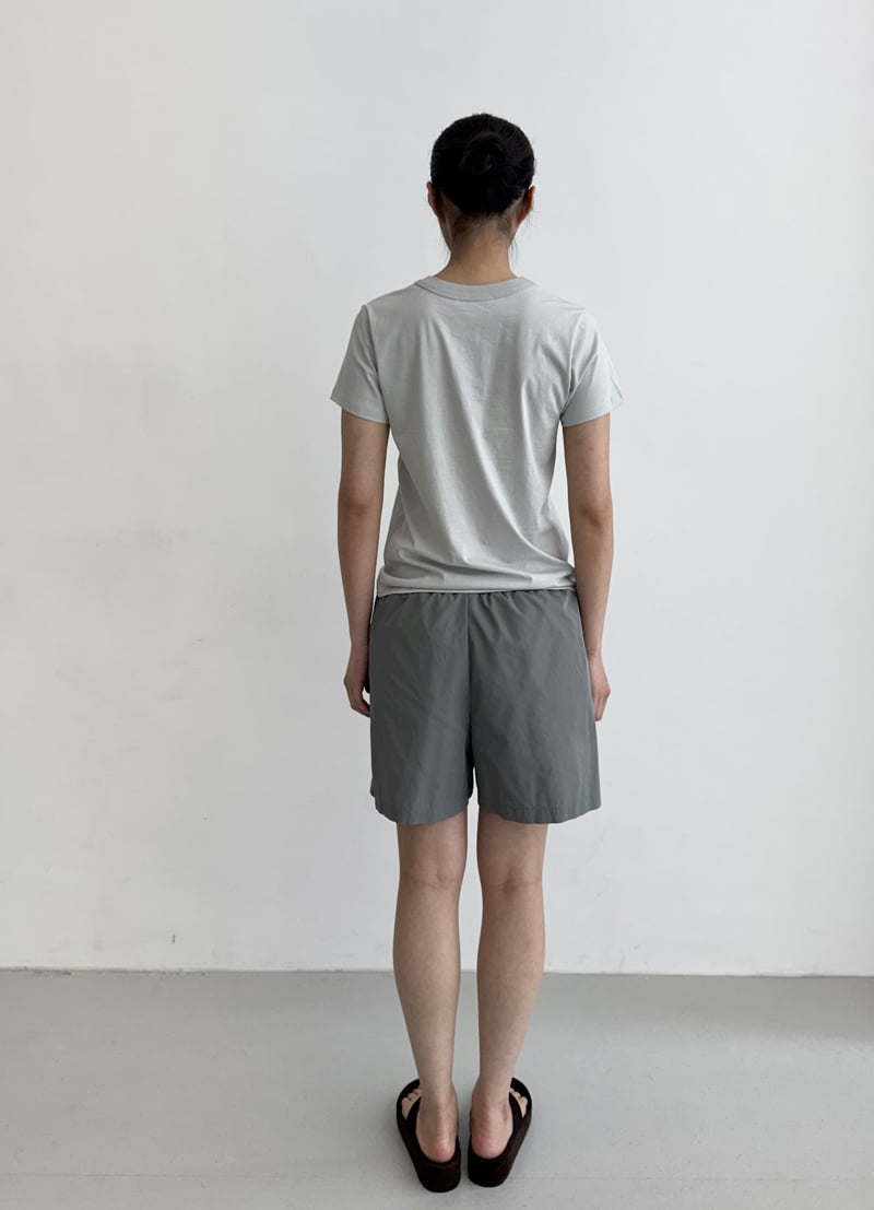 Le Etoile - Korean Women Fashion - #shopsmall - Slim Short-Sleeve Tee - 2