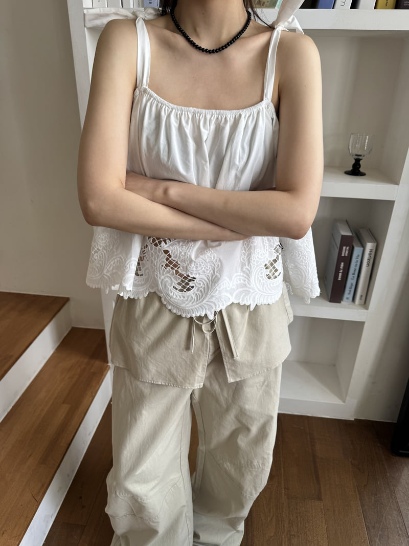 Le Etoile - Korean Women Fashion - #romanticstyle - Cotton Embroidered Top - 4
