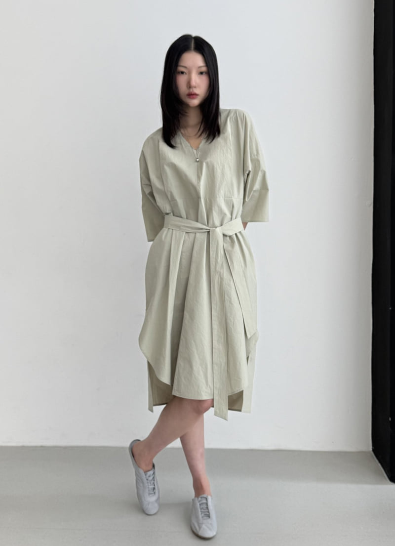 Le Etoile - Korean Women Fashion - #vintageinspired - V-Neck One-piece - 3
