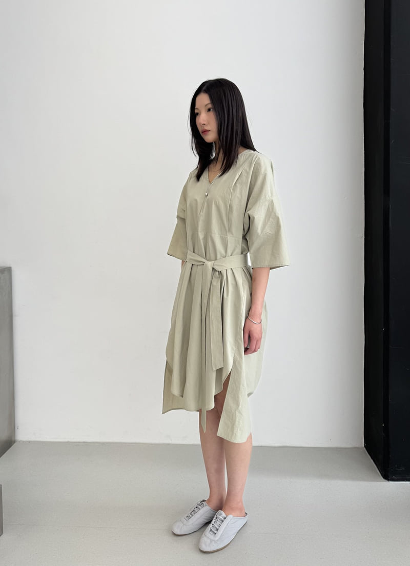 Le Etoile - Korean Women Fashion - #womensfashion - V-Neck One-piece - 2