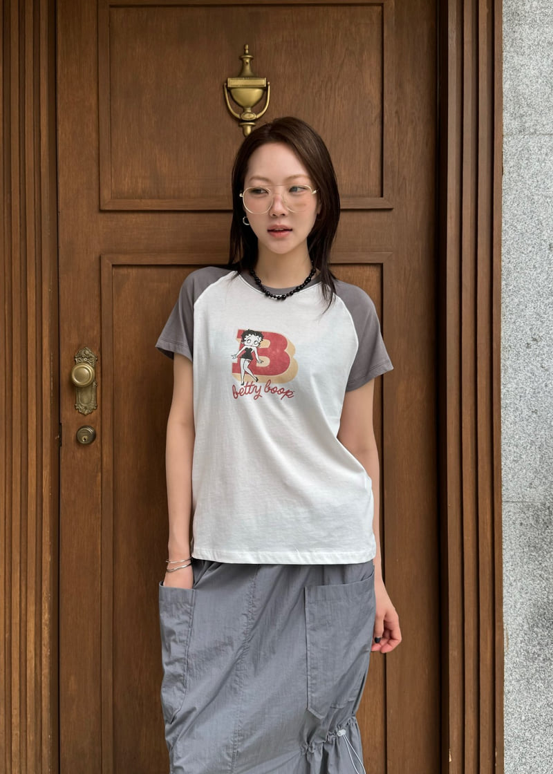 Le Etoile - Korean Women Fashion - #womensfashion - Betina Graphic Tee - 6