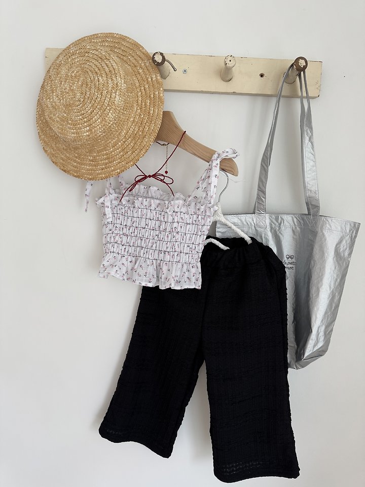 Le petitmot - Korean Children Fashion - #childrensboutique - Smocked Strap Sleeveless Top - 10