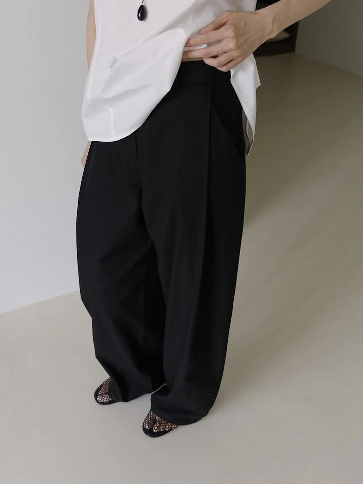 Lenoii - Korean Women Fashion - #momslook - Mono Tuck Cotton Pants - 8