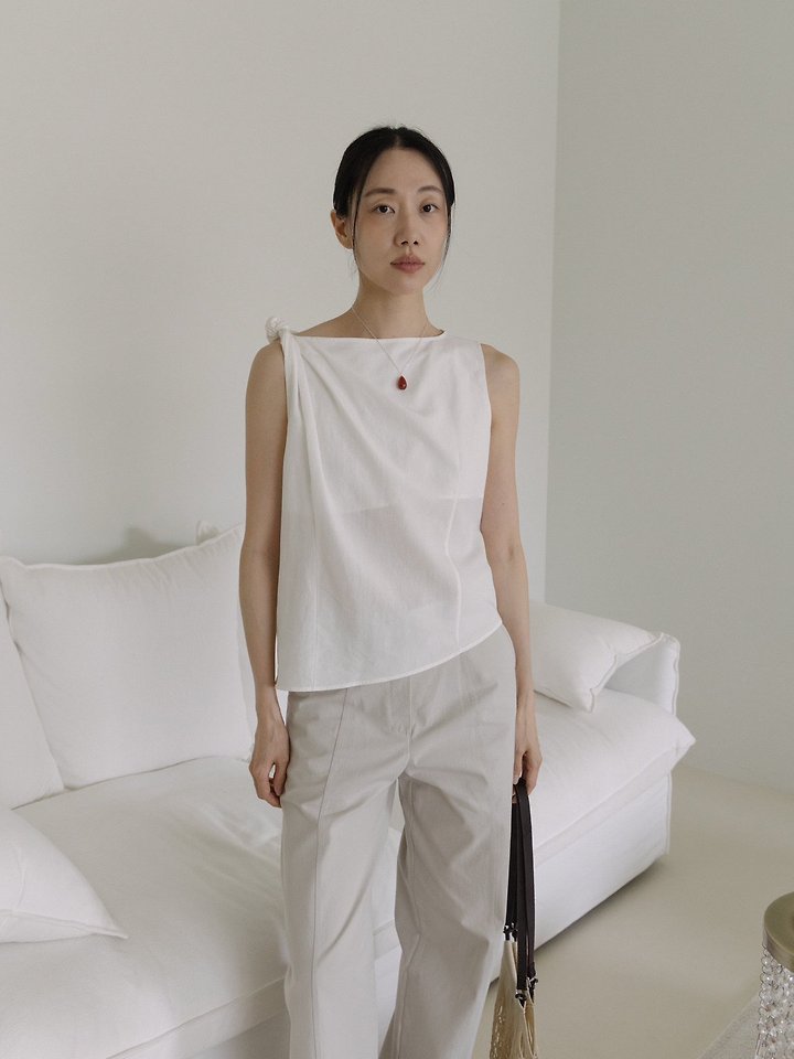 Lenoii - Korean Women Fashion - #momslook - Lily Asymmetric Twist Blouse - 5