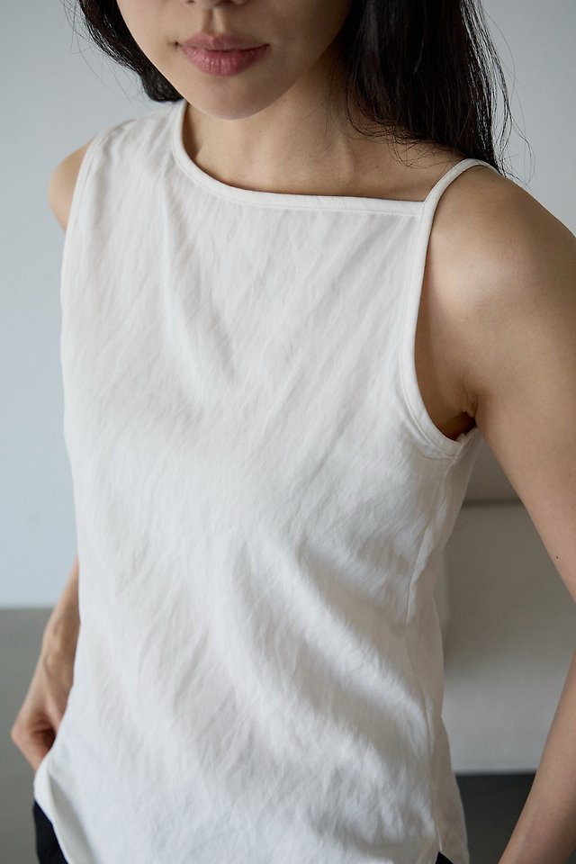 Lenoii - Korean Women Fashion - #momslook - Lime Asymmetrical Sleeveless Blouse - 5
