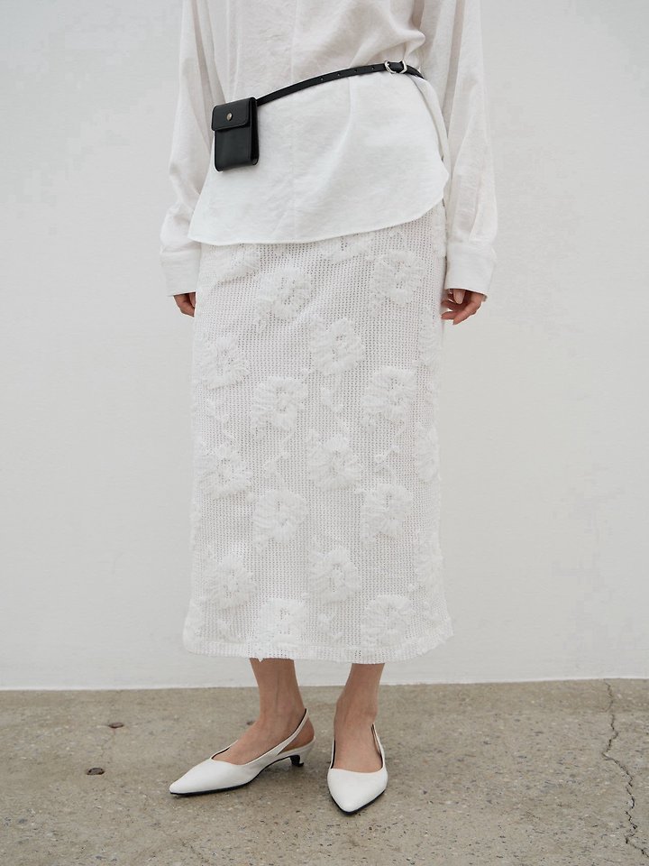Lenoii - Korean Women Fashion - #momslook - Crochet Lace Maxi Long Skirt - 3