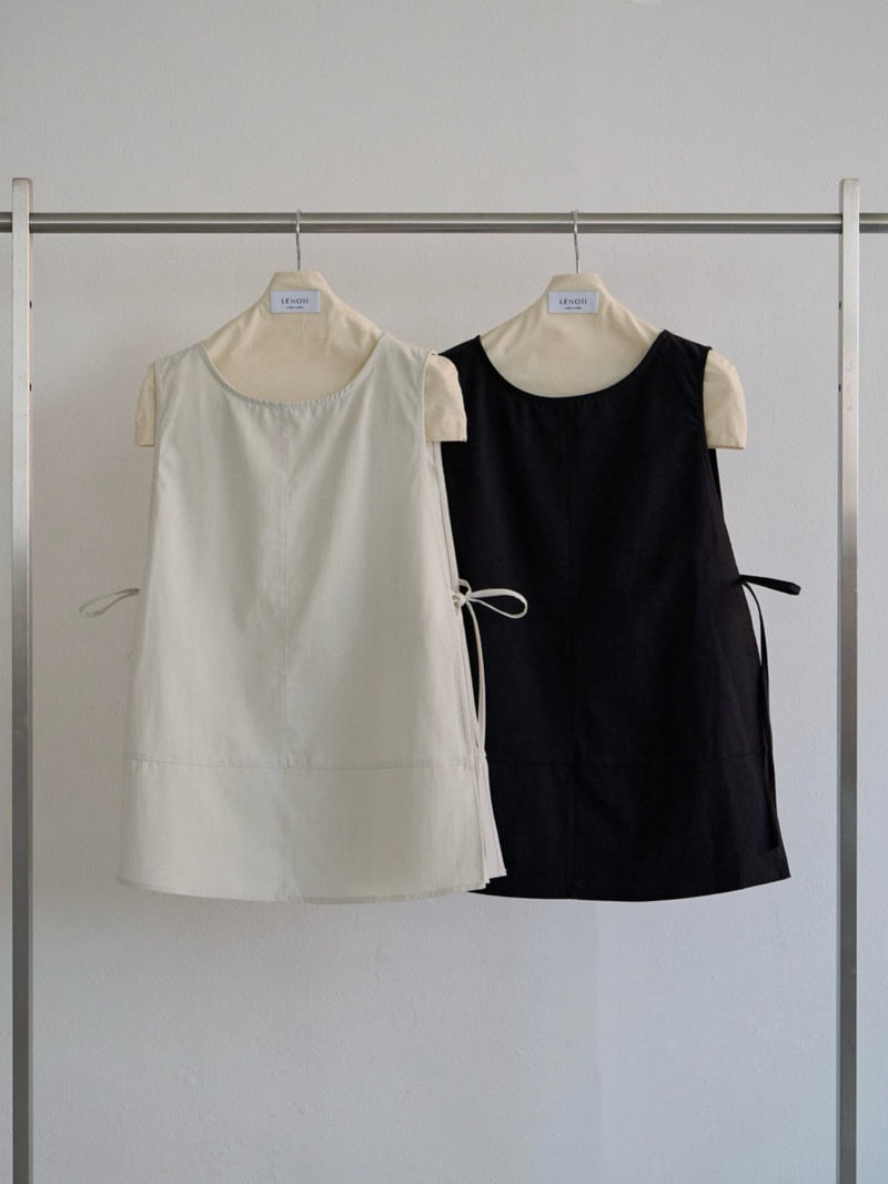 Lenoii - Korean Women Fashion - #momslook - Root Side Strap Sleeveless Top