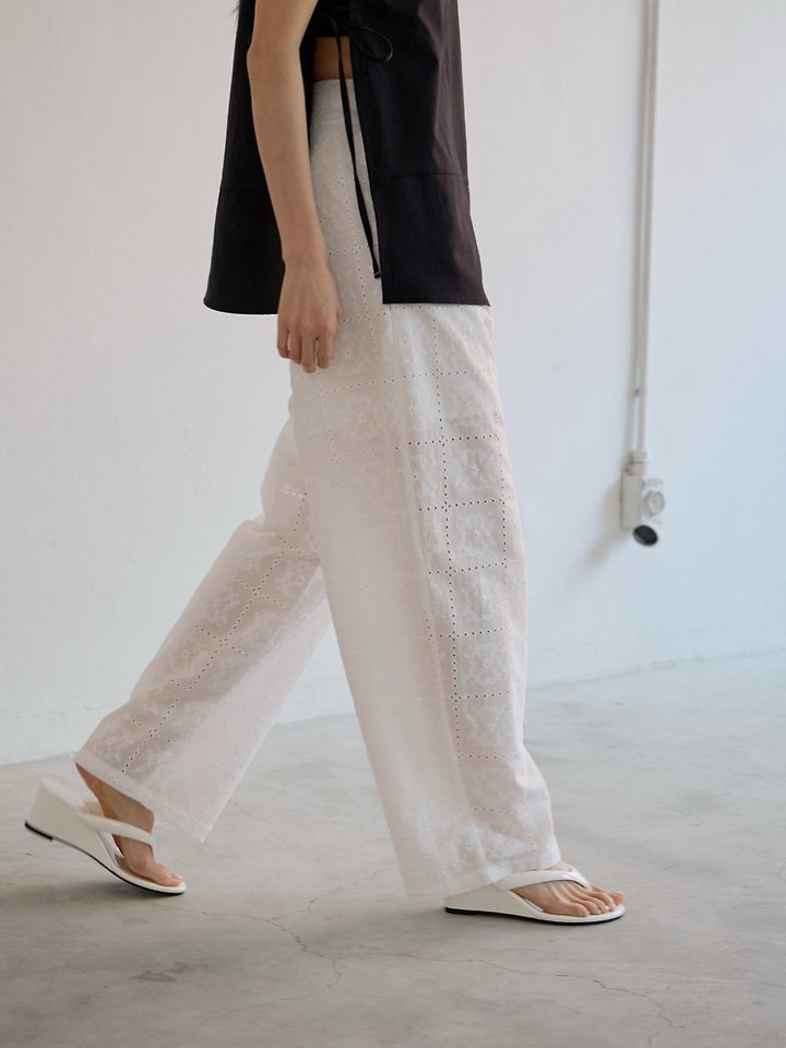 Lenoii - Korean Women Fashion - #momslook - Cotton Eyelet Pants - 2