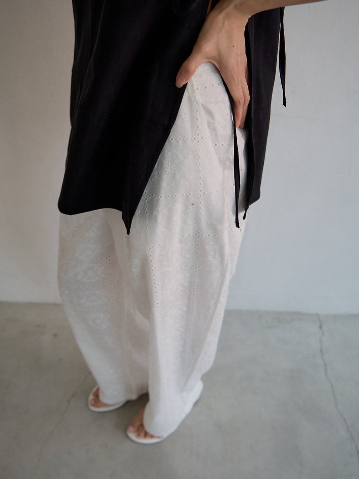 Lenoii - Korean Women Fashion - #romanticstyle - Cotton Eyelet Pants - 10