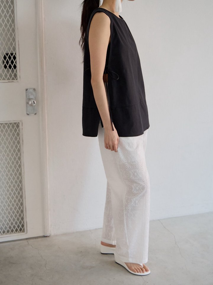 Lenoii - Korean Women Fashion - #vintageinspired - Cotton Eyelet Pants - 6