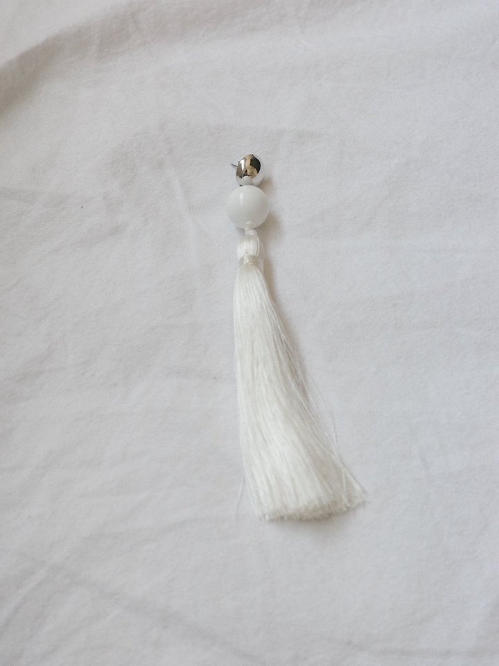 Lenoii - Korean Women Fashion - #vintagekidsstyle - Bianco One-Side Ball Tassel Earrings - 9