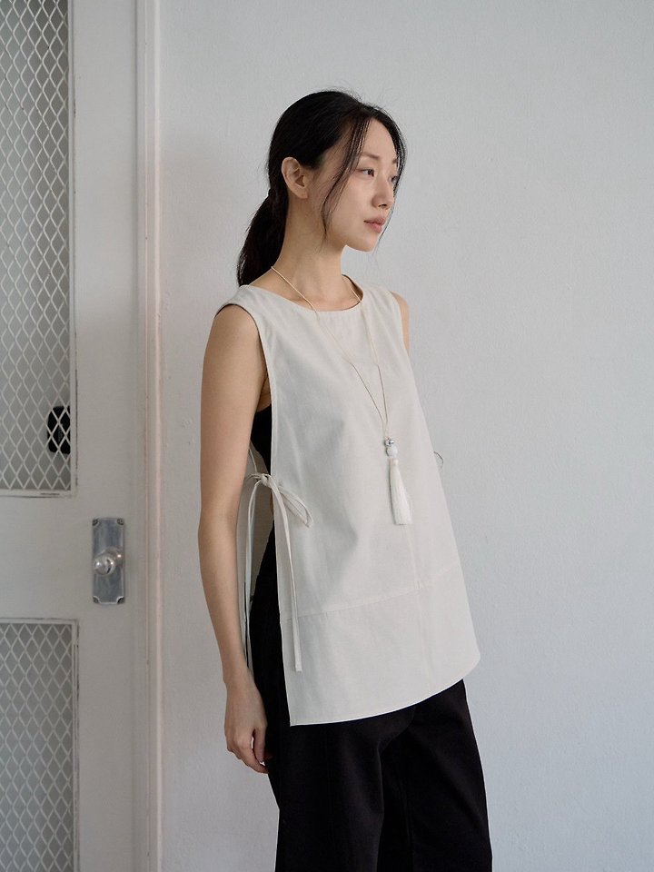 Lenoii - Korean Women Fashion - #womensfashion - Root Side Strap Sleeveless Top - 6