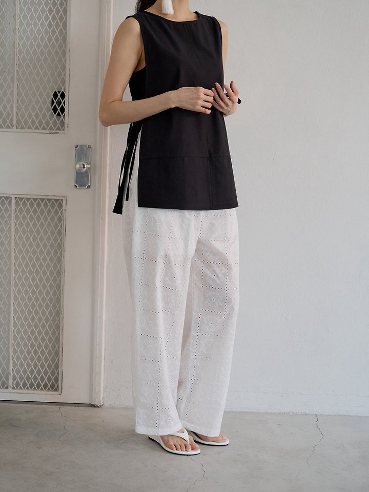 Lenoii - Korean Women Fashion - #womensfashion - Cotton Eyelet Pants - 5