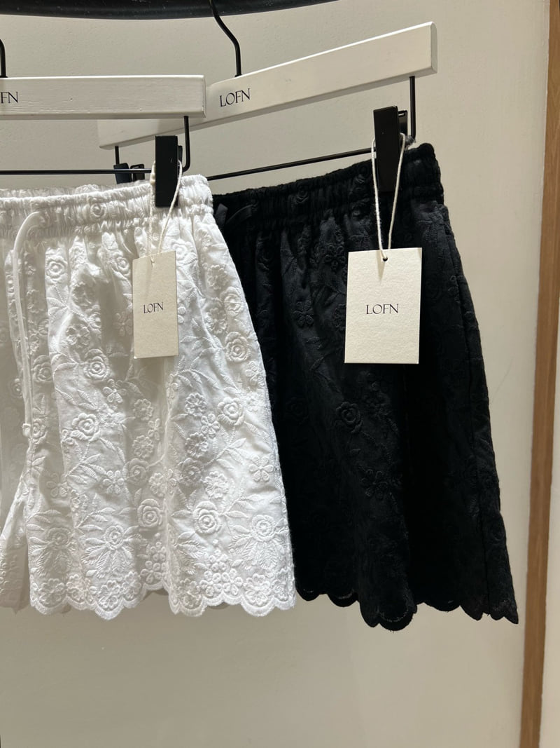 Lofn - Korean Women Fashion - #momslook - Hippo Half Pants