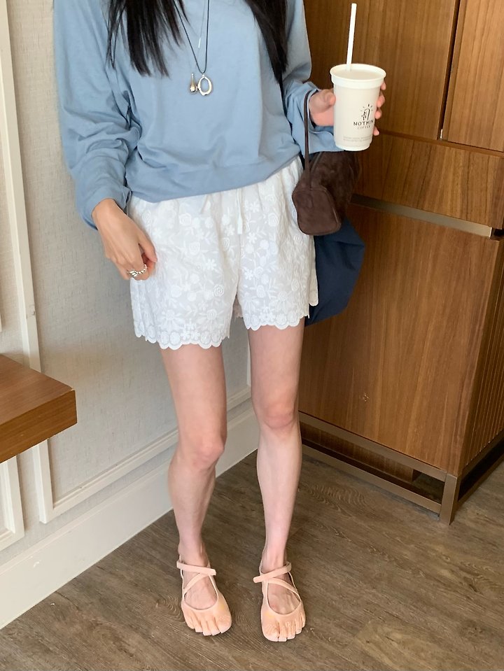 Lofn - Korean Women Fashion - #womensfashion - Hippo Half Pants - 12