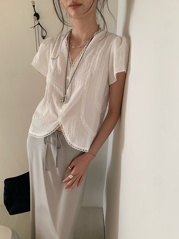 Lofn - Korean Women Fashion - #womensfashion - Drawing Blouse - 12
