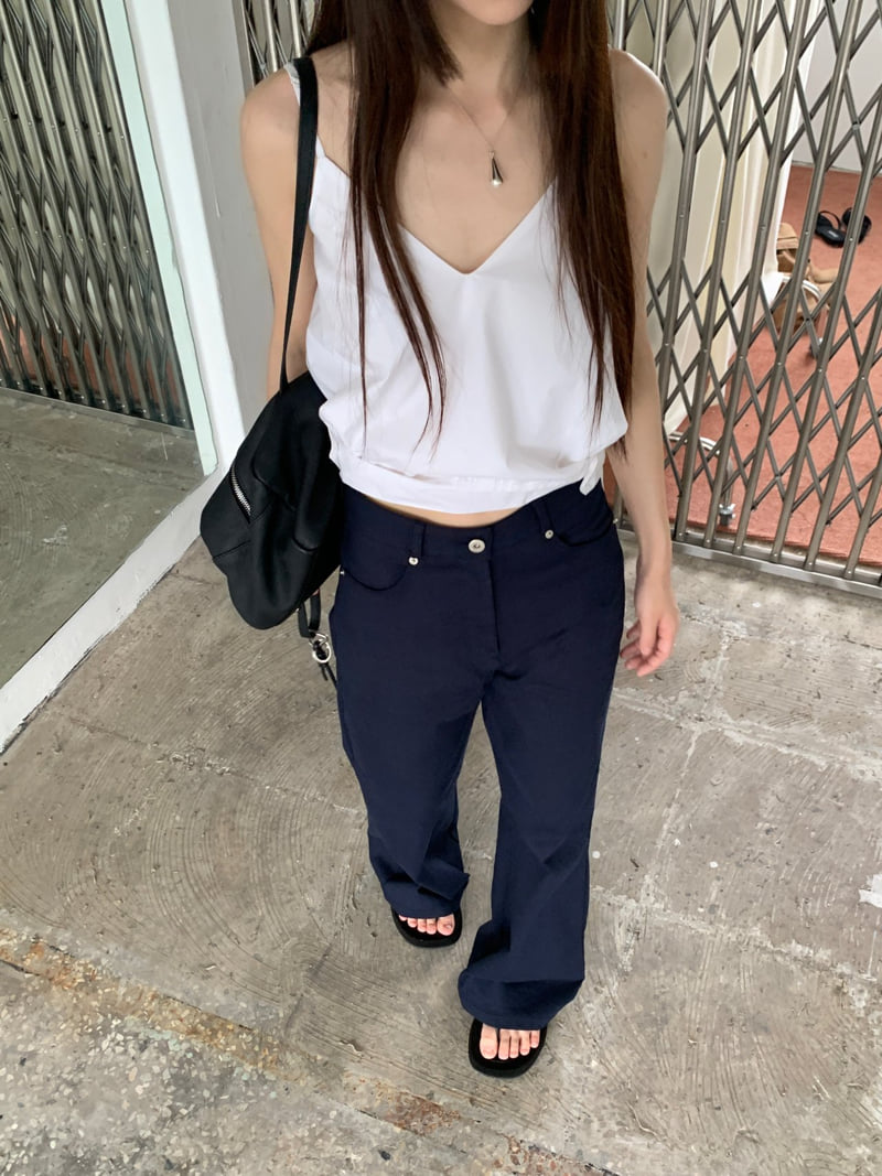 Logarden - Korean Women Fashion - #momslook - Roy Sleeveless Top - 2