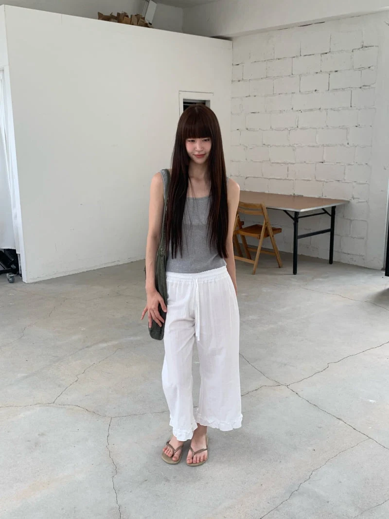 Logarden - Korean Women Fashion - #restrostyle - 8-Length Frill Pants - 2