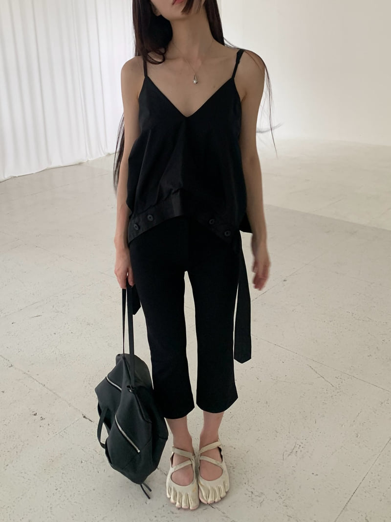 Logarden - Korean Women Fashion - #romanticstyle - Roy Sleeveless Top - 8