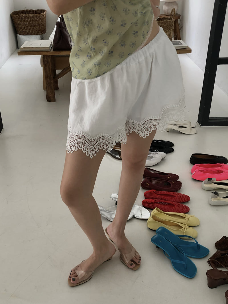 Made - Korean Women Fashion - #womensfashion - Embroidery Short Pants - 8
