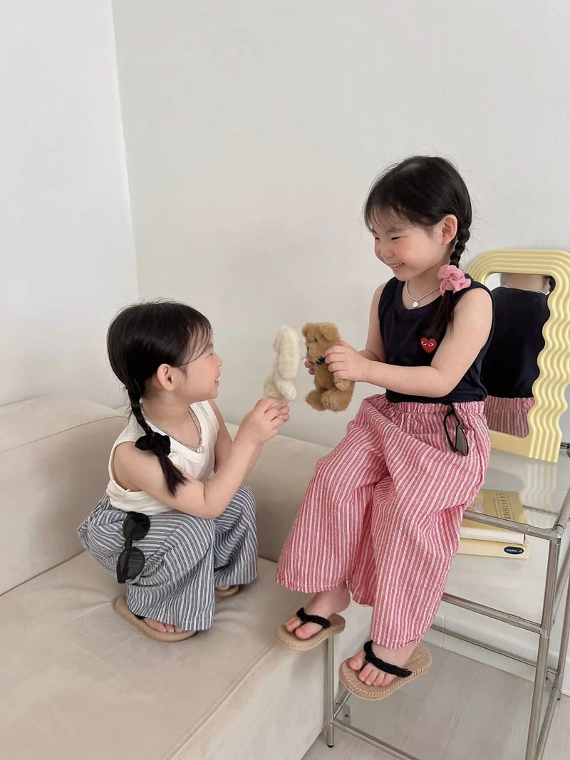 Moran - Korean Children Fashion - #fashionkids - Heart Ribbed Sleeveless Top - 8