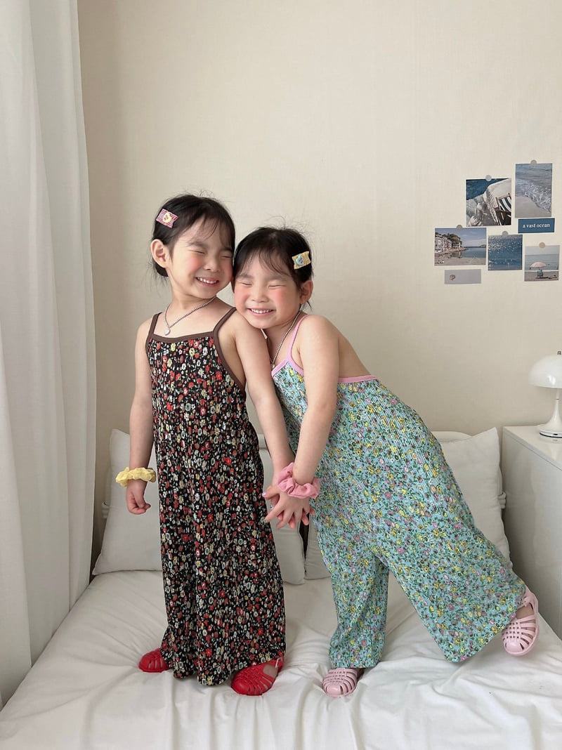 Moran - Korean Children Fashion - #kidsstore - Bouquet Pleated Suit - 8