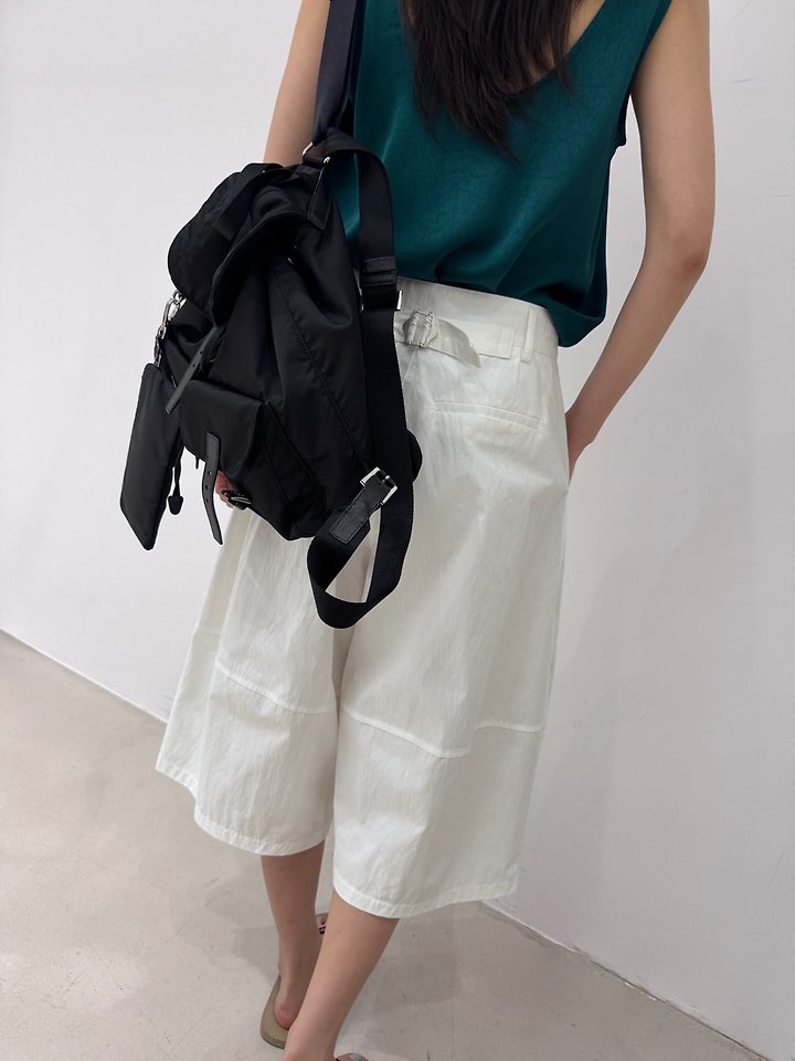 Neroli36 - Korean Women Fashion - #momslook - Reversible Crackled Satin Sleeveless Top - 5