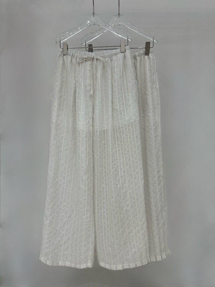 Neroli36 - Korean Women Fashion - #womensfashion - H Buckle Stripe Pants