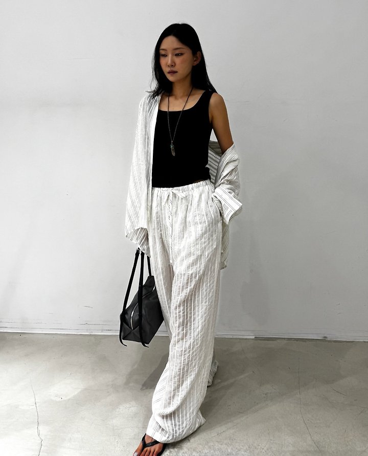 Neroli36 - Korean Women Fashion - #womensfashion - H Buckle Stripe Pants - 5