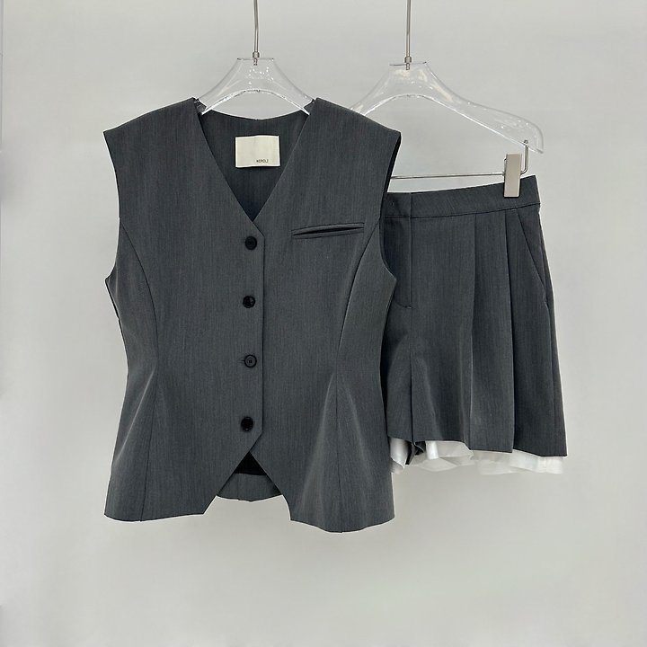 Neroli36 - Korean Women Fashion - #momslook - Retro Pleated Shorts - 4
