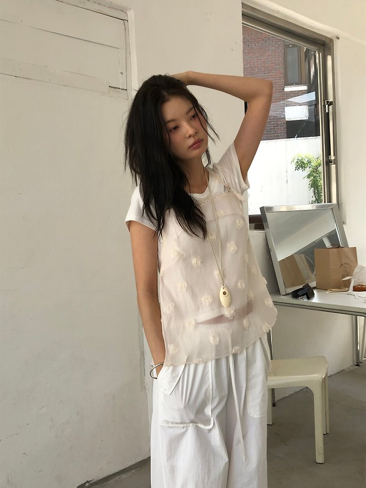 Ore - Korean Women Fashion - #momslook - Flower Top - 10