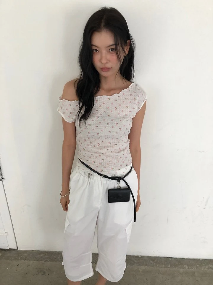 Ore - Korean Women Fashion - #momslook - Flower Shoulder Top - 10