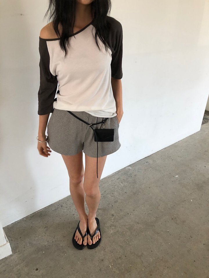Ore - Korean Women Fashion - #momslook - Raglan Shoulder Tee - 3