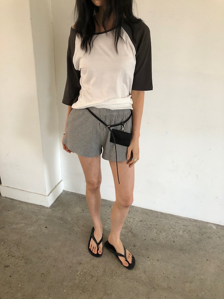 Ore - Korean Women Fashion - #momslook - Raglan Shoulder Tee - 6