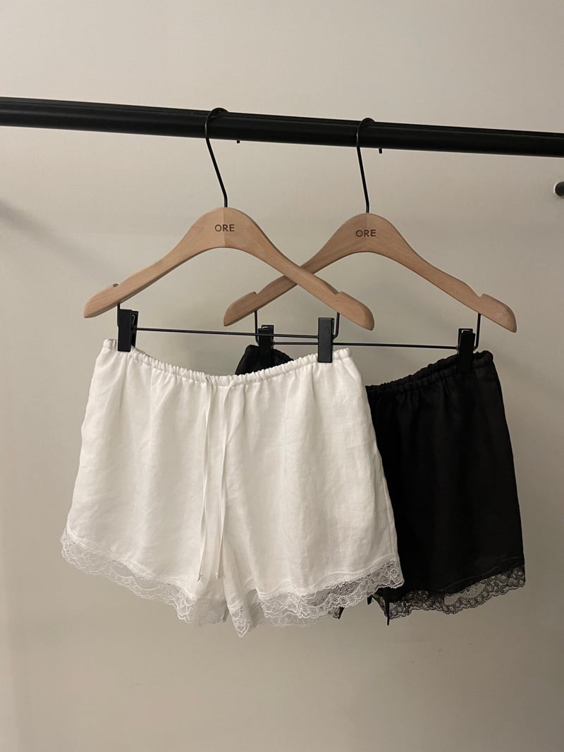 Ore - Korean Women Fashion - #romanticstyle - Linen Lace Shorts
