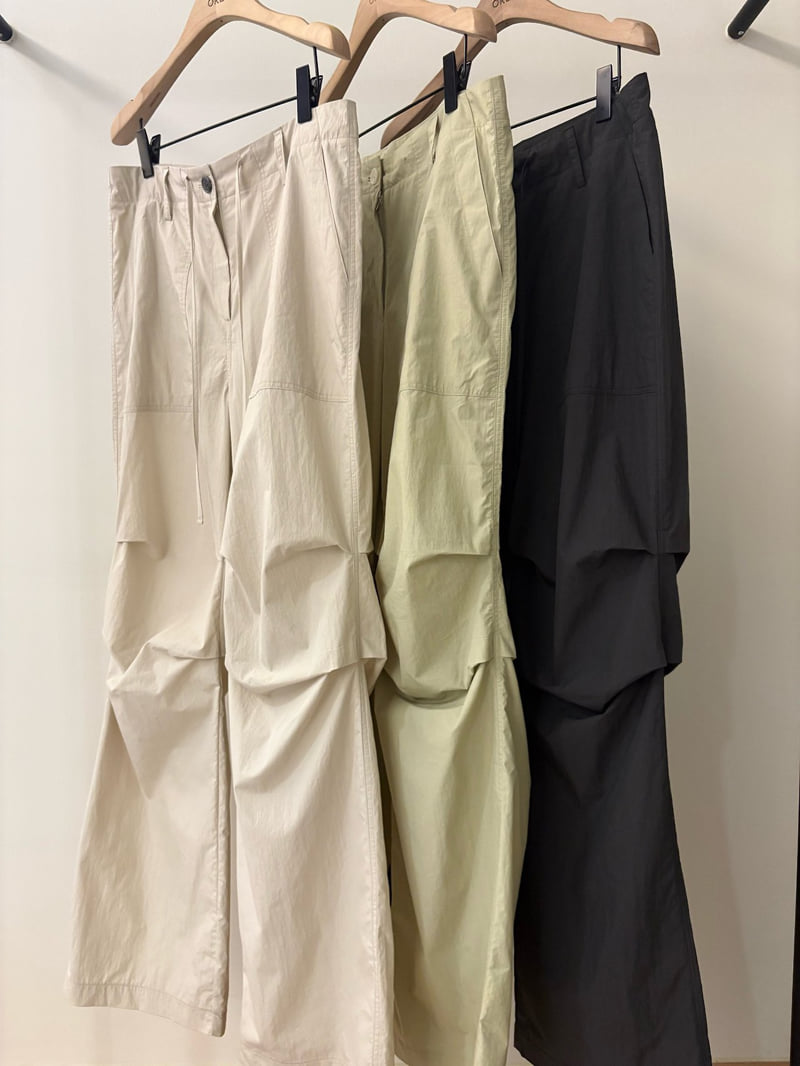 Ore - Korean Women Fashion - #thatsdarling - Bonnie Tuck Cargo Pants