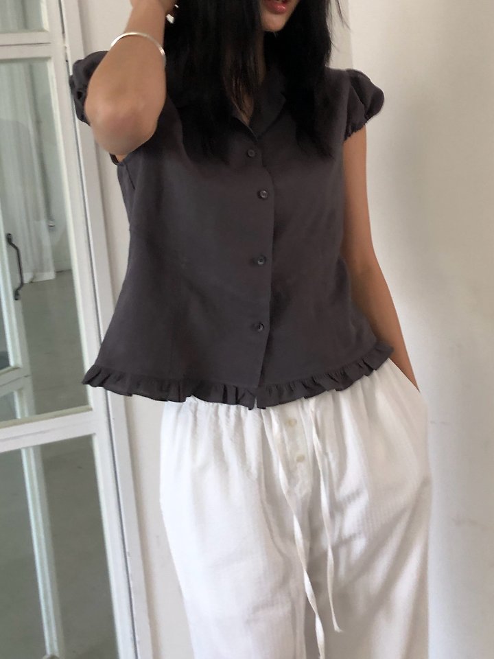 Ore - Korean Women Fashion - #vintagekidsstyle - Linen Cap-Sleeve Blouse - 5