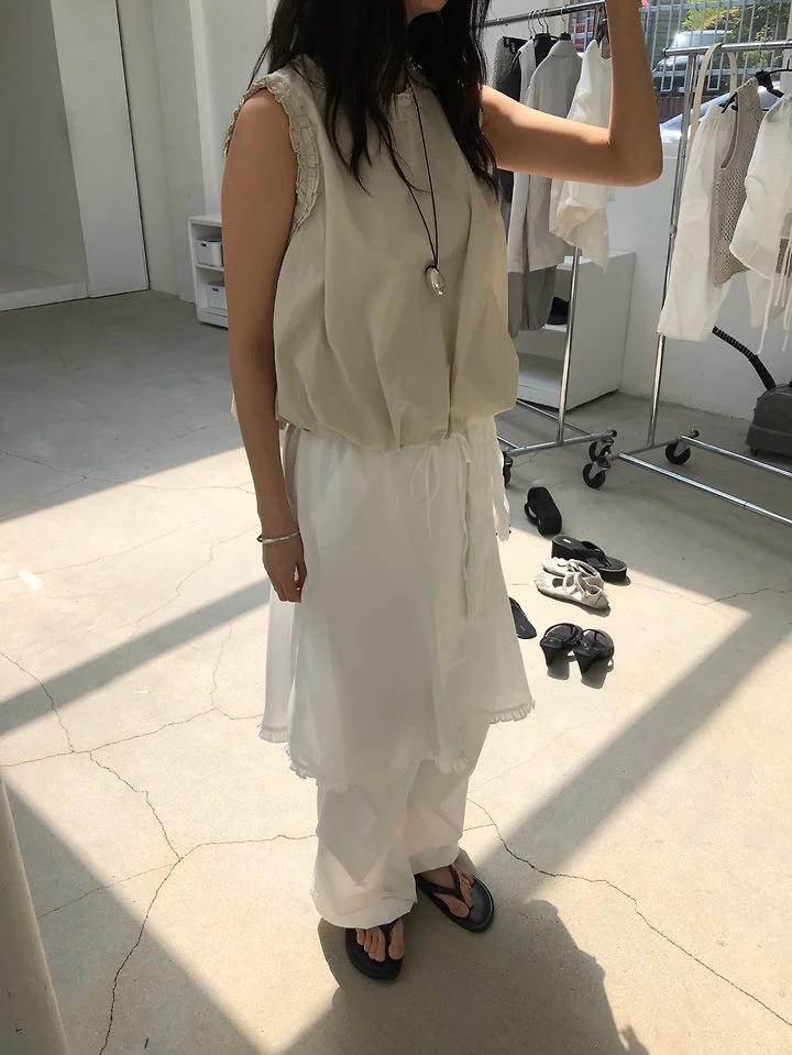 Ore - Korean Women Fashion - #womensfashion - Balloon Frill Blouse - 6